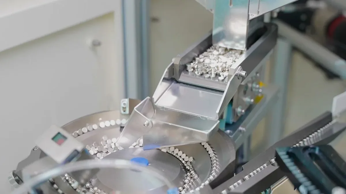 custom controlled assembly input — automated component feeding